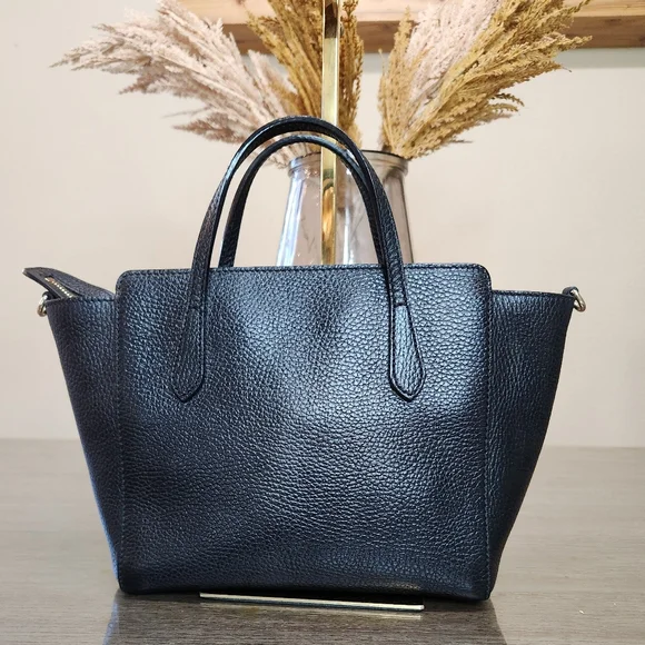 GUCCI
Swing Leather Two-Way Handbag - Picture 2 of 7